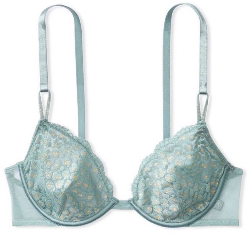 Victoria’s Secret Sexy Tee Sexy Tee Unlined Demi
Leopard Bra